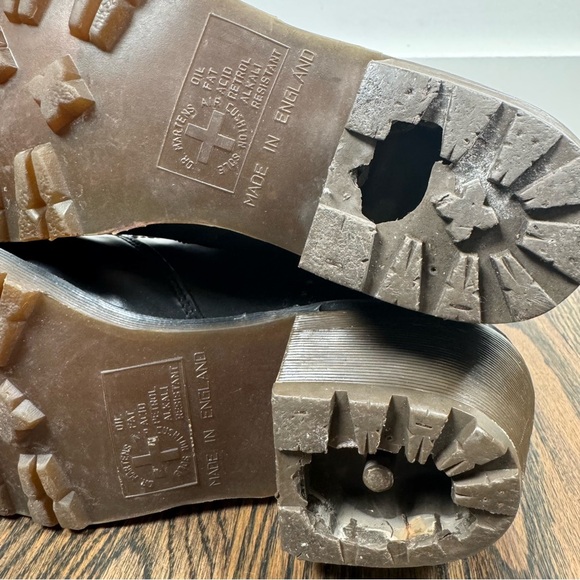 Early 1990s Vintage Dr. Martens 8146 Regina Black Leather Boots size UK6 US8 - Picture 8 of 11